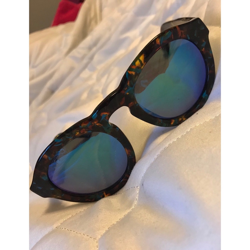 Diff Eyewear sunglasses.
